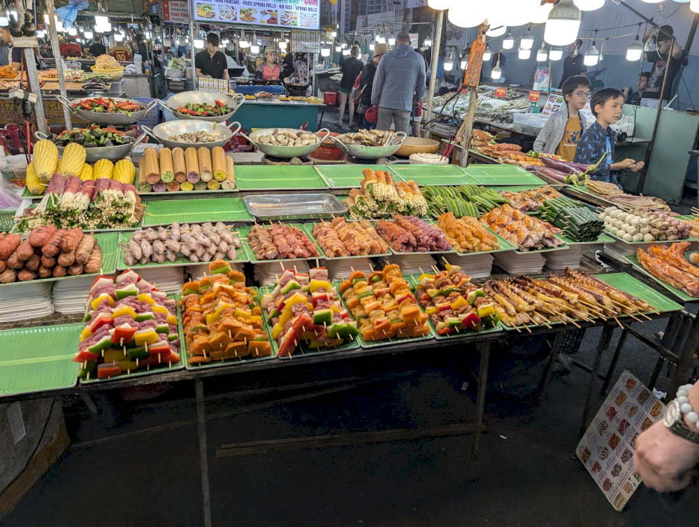 Son Tra Night Market, with a local vibrant vibe, is an ideal stop after a fun afternoon at the beach